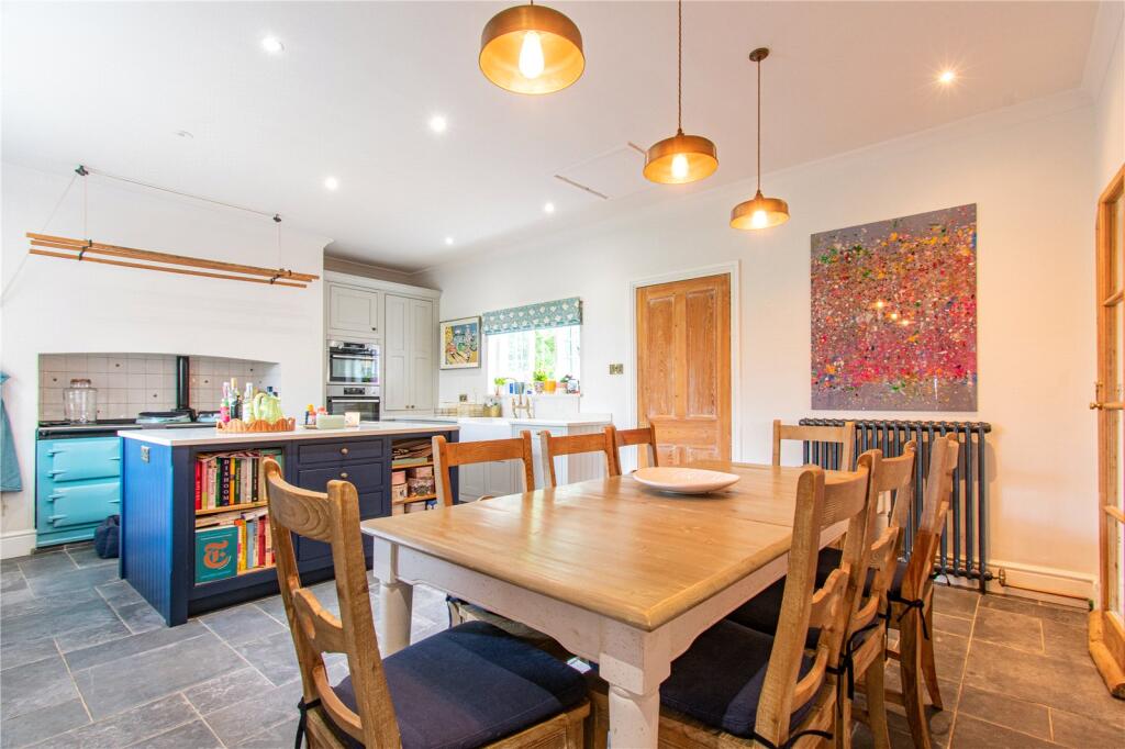 House in Swindon - View 4