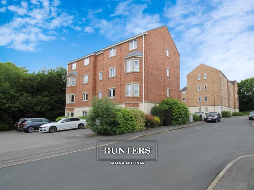 Main image of property: Laithe Hall Avenue, Cleckheaton