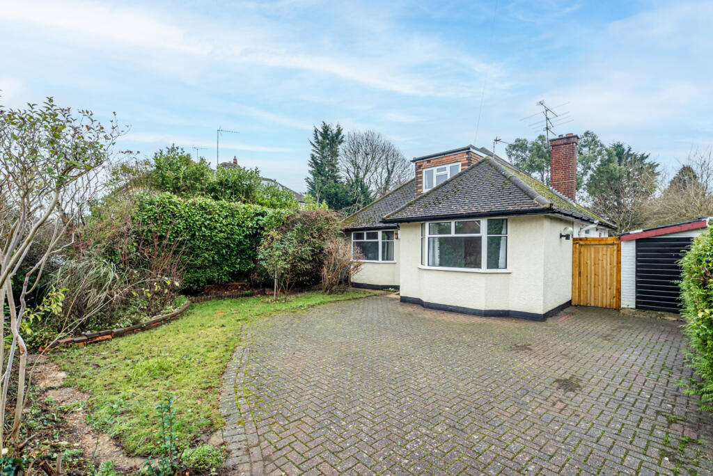 Main image of property: Penn Road, Park Street, St. Albans, Hertfordshire, AL2