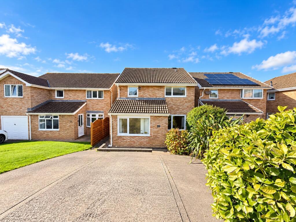 Glanymor Park Drive, Loughor, Swansea, West Glamorgan SA4 photo 2