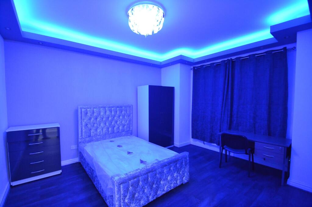 1 bedroom house share for rent