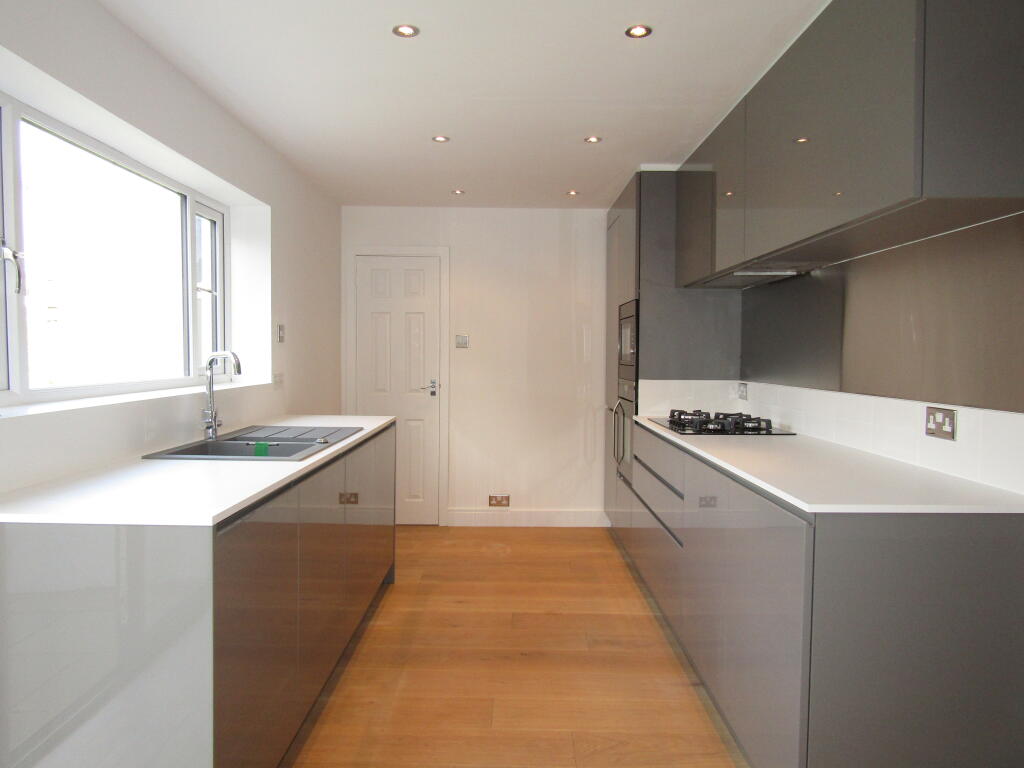 House in Portsmouth - View 4