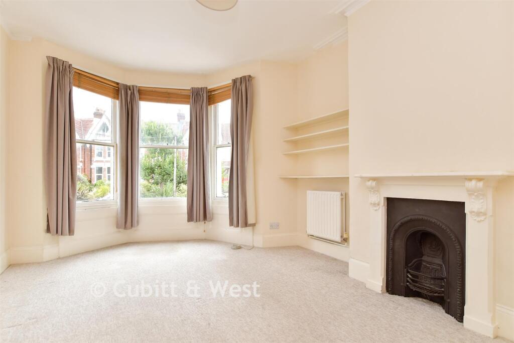Apartment in Brighton - View 5