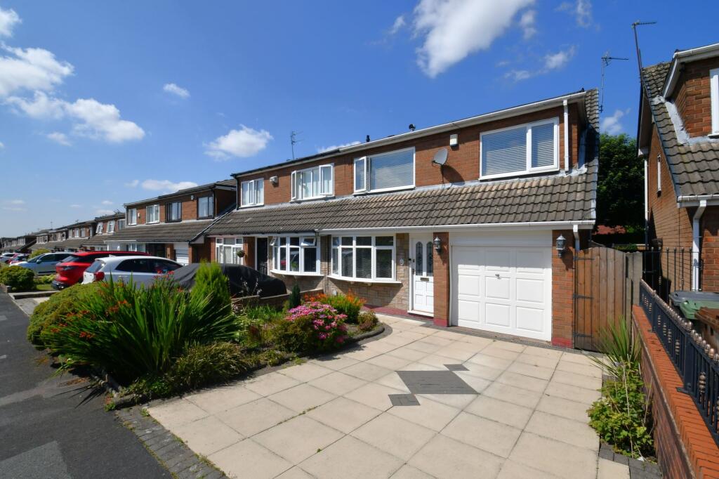 Main image of property: Ellenor Drive, Tyldesley, M29