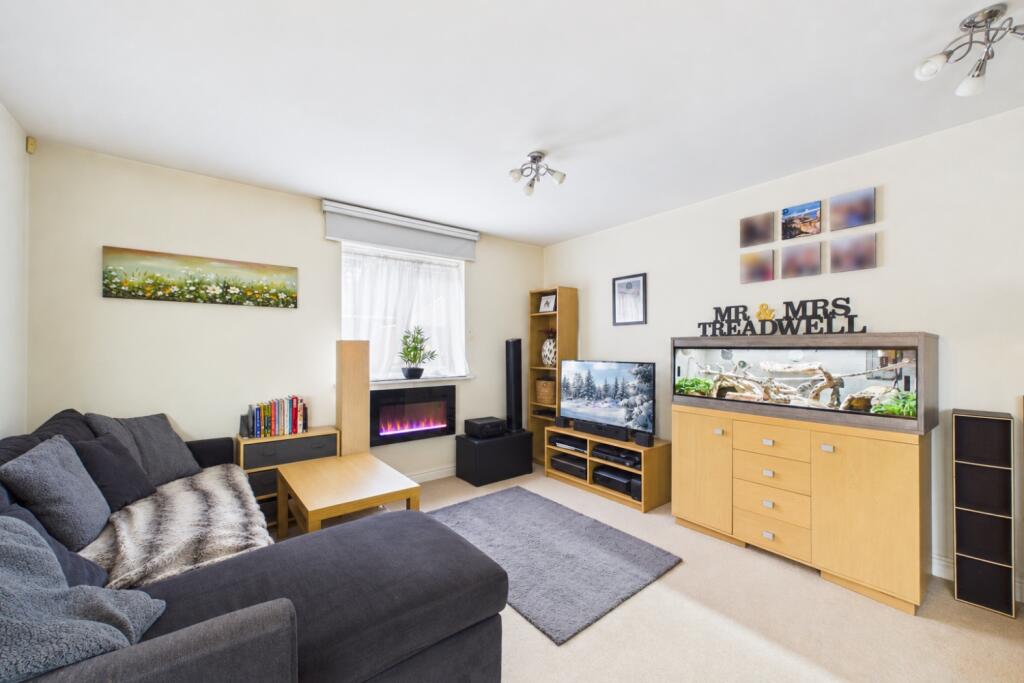 Apartment in Luton - View 2