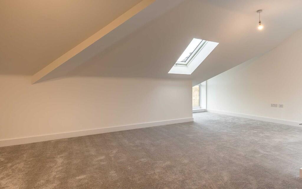 Apartment in Whitstable, Kent - View 5
