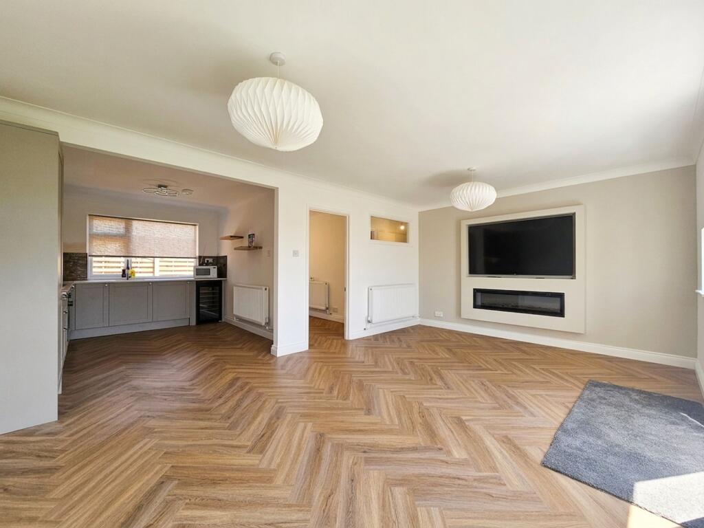 Tulyar Walk, Newmarket, CB8 - View 4