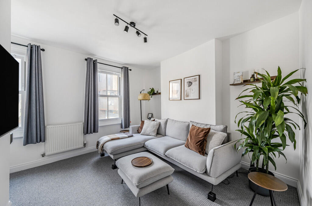Main image of property: Andover Road, Winchester, Hampshire