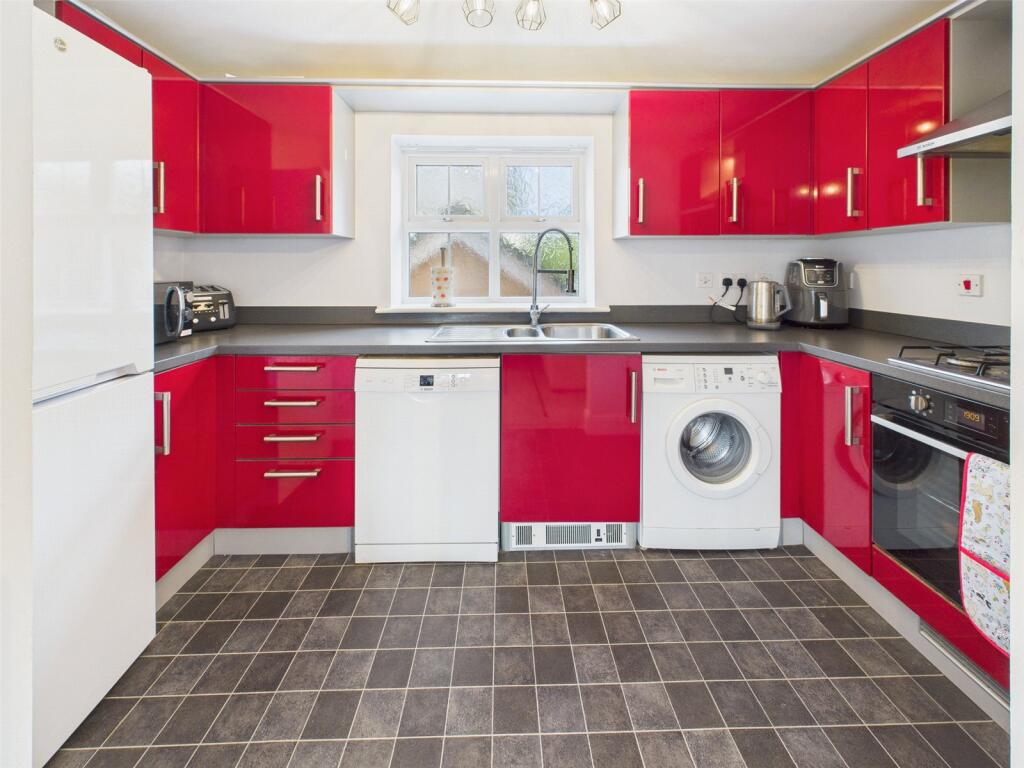 Bayfield Wood Close, Chepstow, Monmouthshire, NP16 photo 3