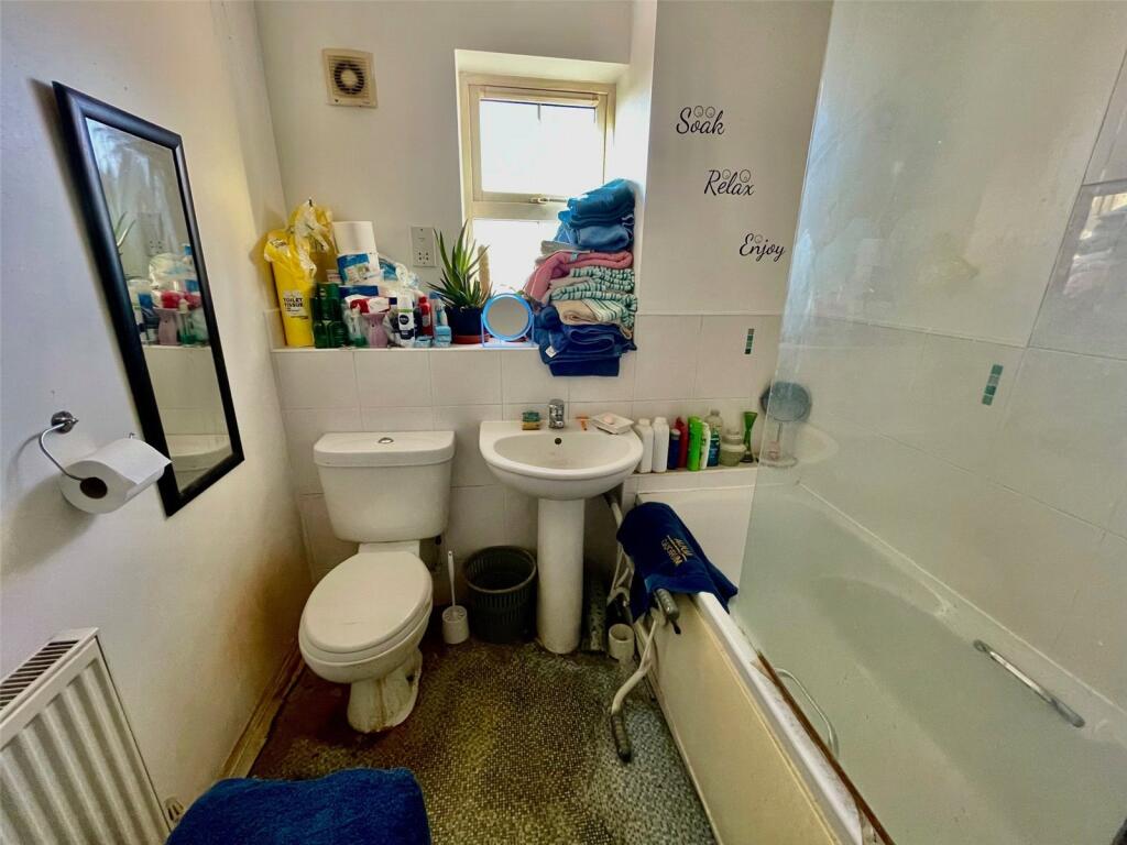 Additional image 2 of Alred Court, Bradford, West Yorkshire, BD4