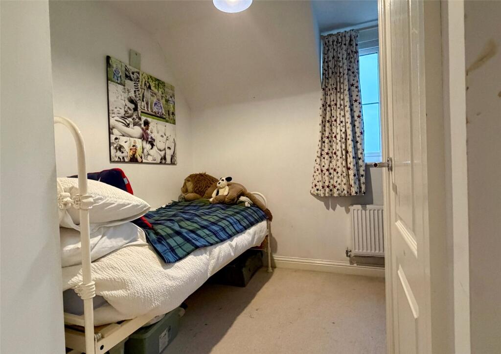 House in Oxford - More