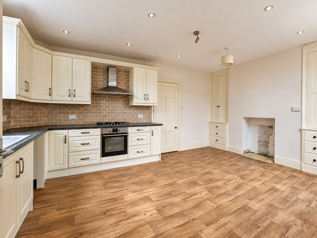 House in Stockton-on-Tees - More