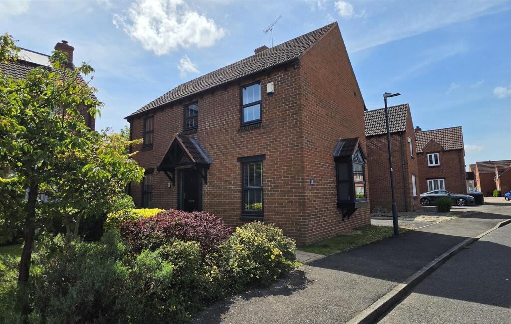 Main image of property: Dogberry Way, Heathcote, Warwick