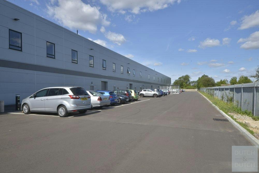 Unit1Silverboxexternalparking5.jpg