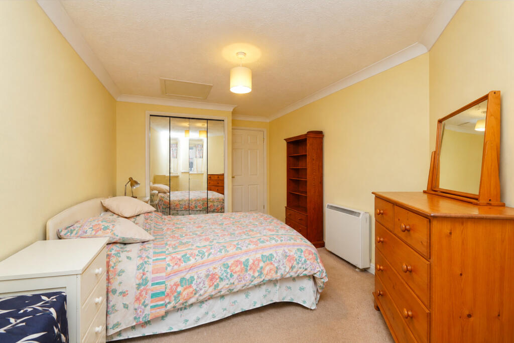 Apartment in London - View 2