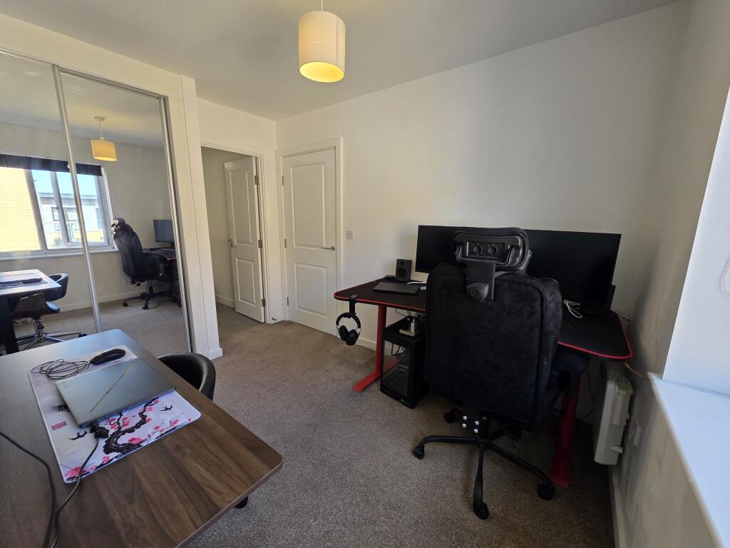 Apartment in Dartford - More