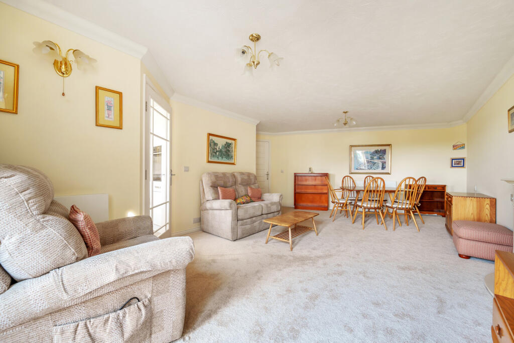 Laleham Road, Shepperton, TW17 photo 4