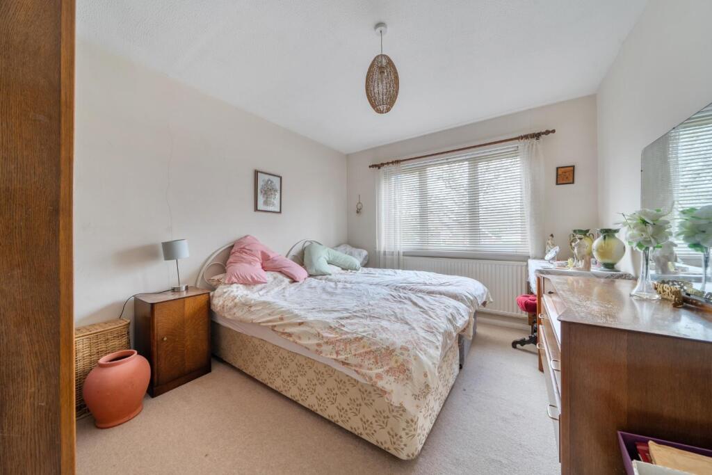 House in Waterlooville, Denmead - View 4