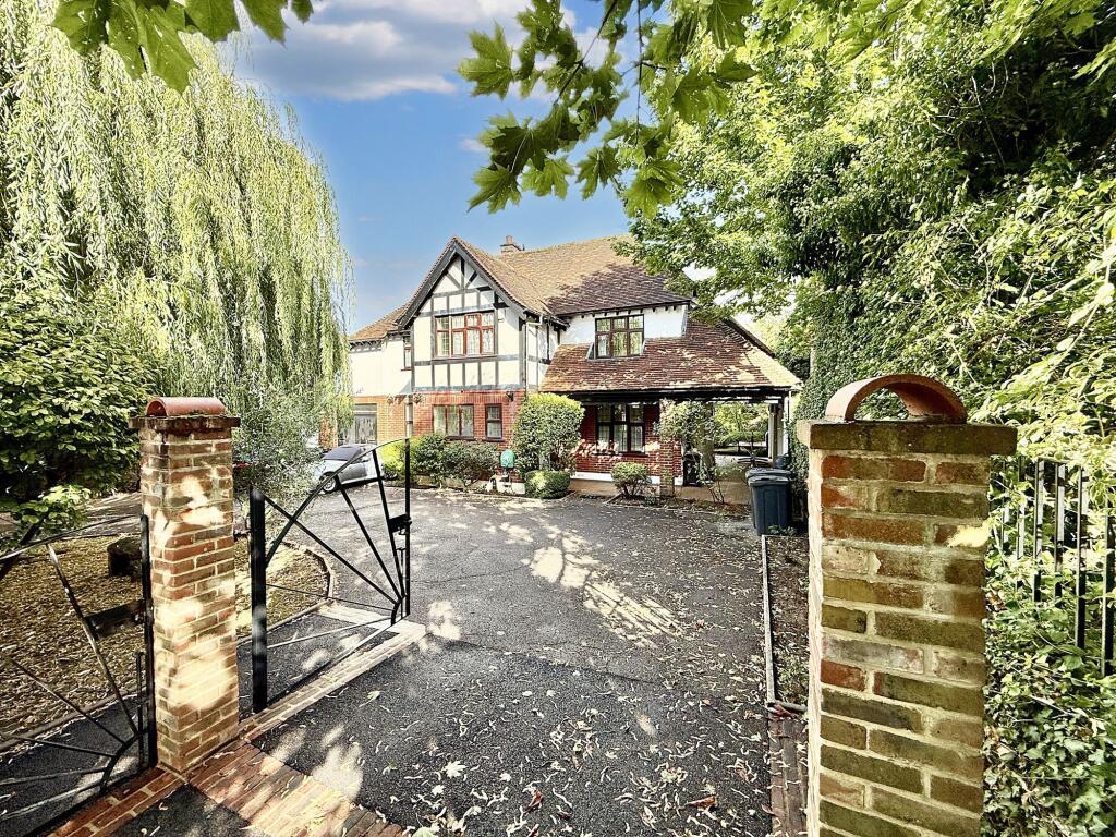 6-bed detached on Pampisford Road, South Croydon, CR2, £1,000,000