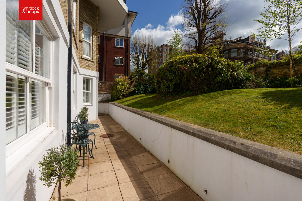 Eaton Gardens, Hove photo 4