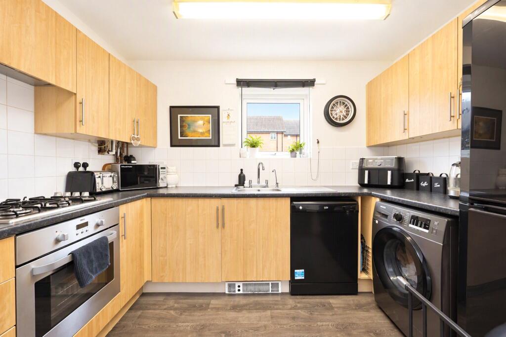 Apartment in Milton Keynes - View 3