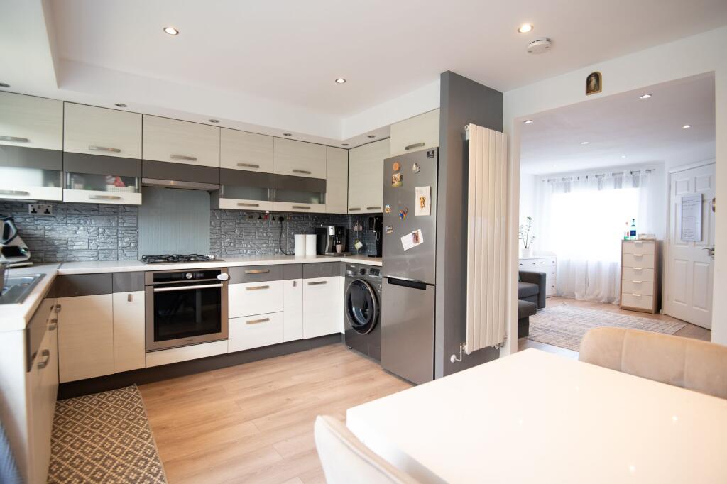 House in Wellingborough, Hatton Park - View 5