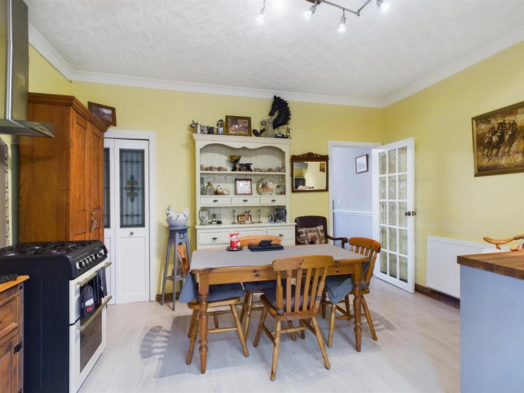 House in Blackmill, St. Bride's Minor - View 5