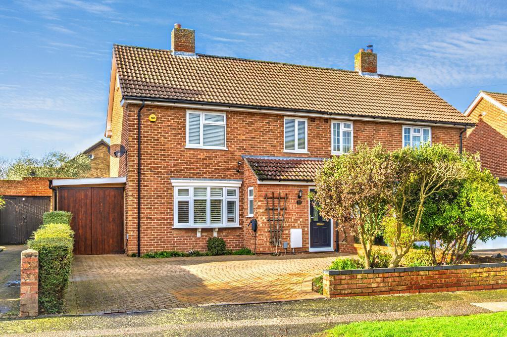 Main image of property: Putnoe Heights, Bedford, MK41 8ED