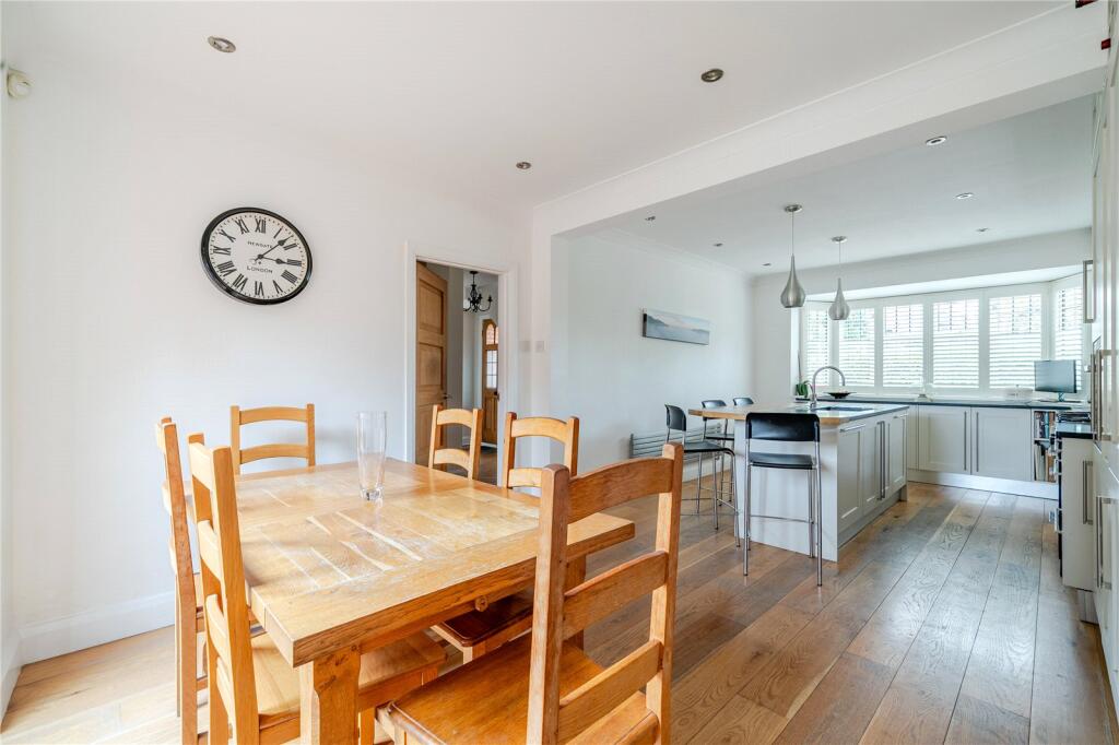 House in Esher - View 5