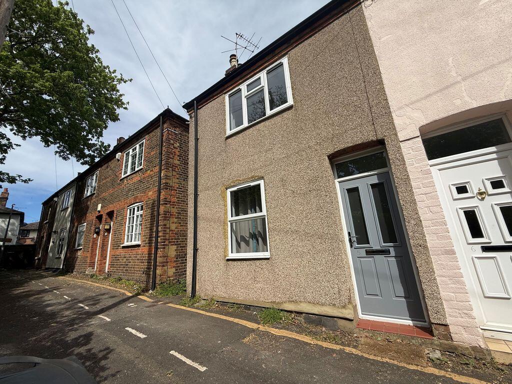 Main image of property: CENTRAL MAIDENHEAD **End of Terrace Cottage**