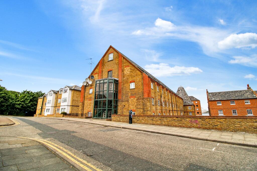 Main image of property: The Maltings, Clifton Road, Gravesend, Kent, DA11