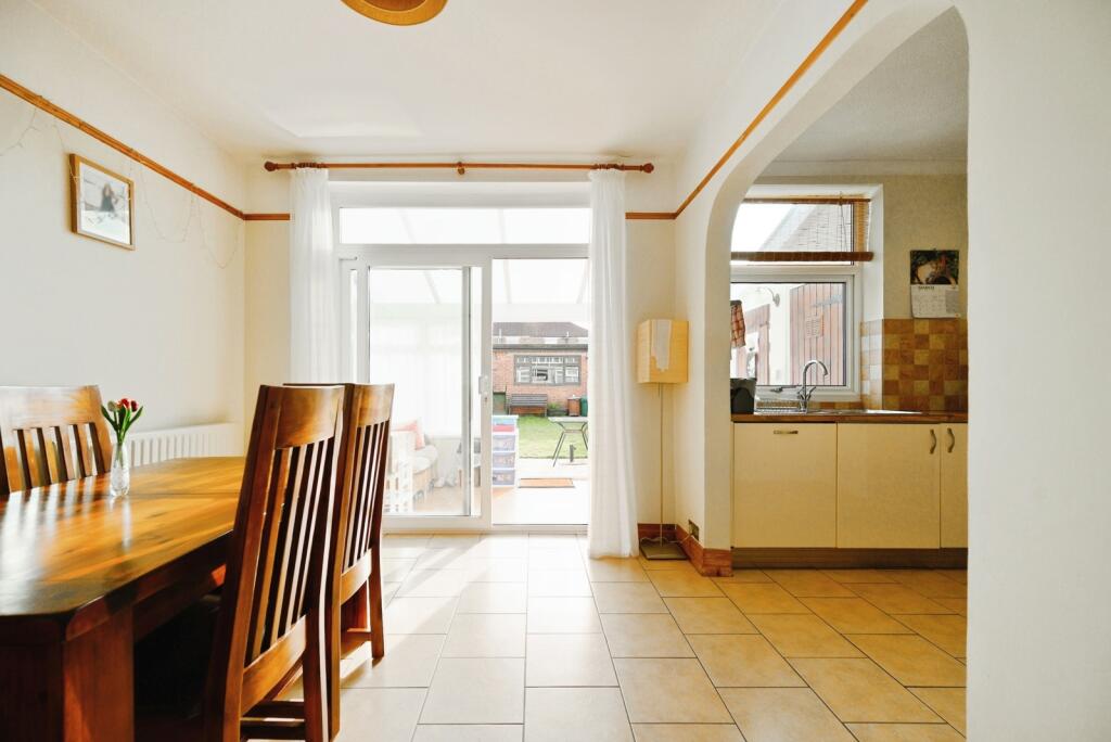 House in Portsmouth, Baffins - View 5