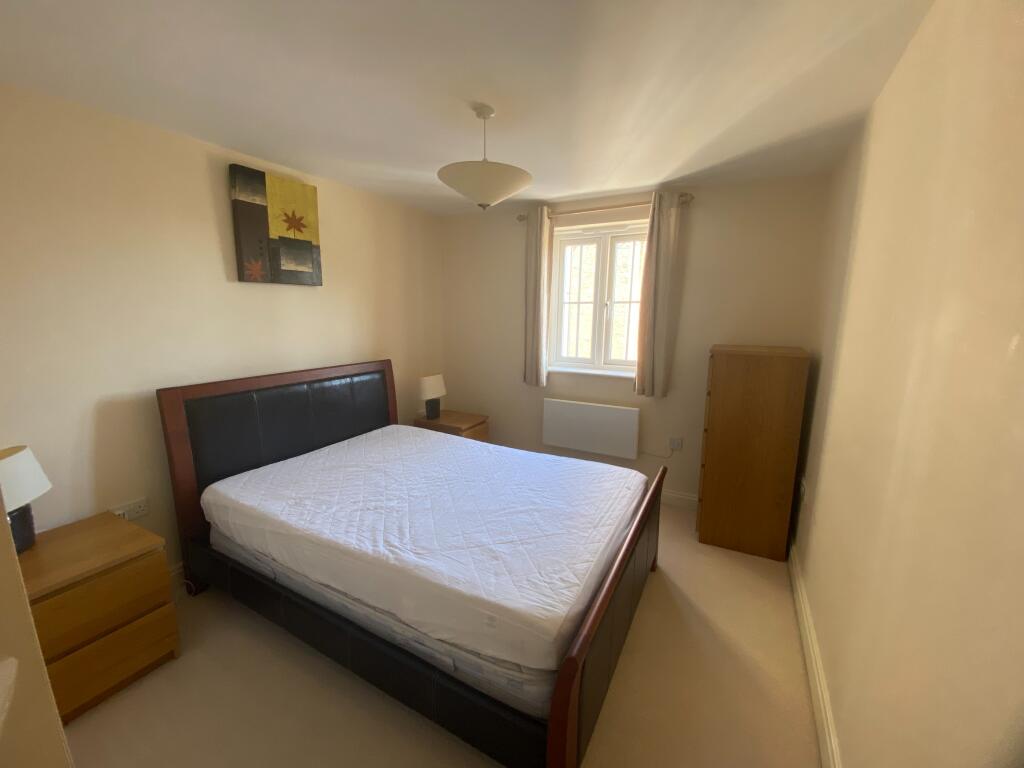 Apartment in Coventry - More