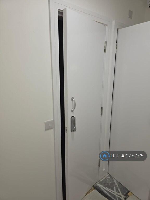 1 bedroom flat share for rent