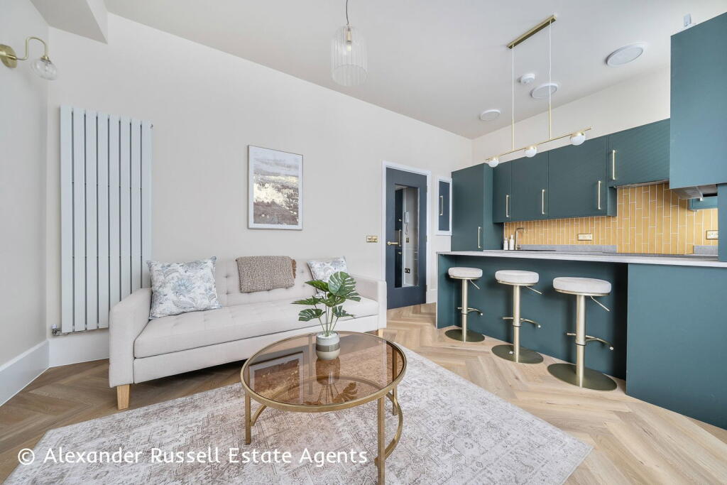 Apartment in Canterbury - View 3