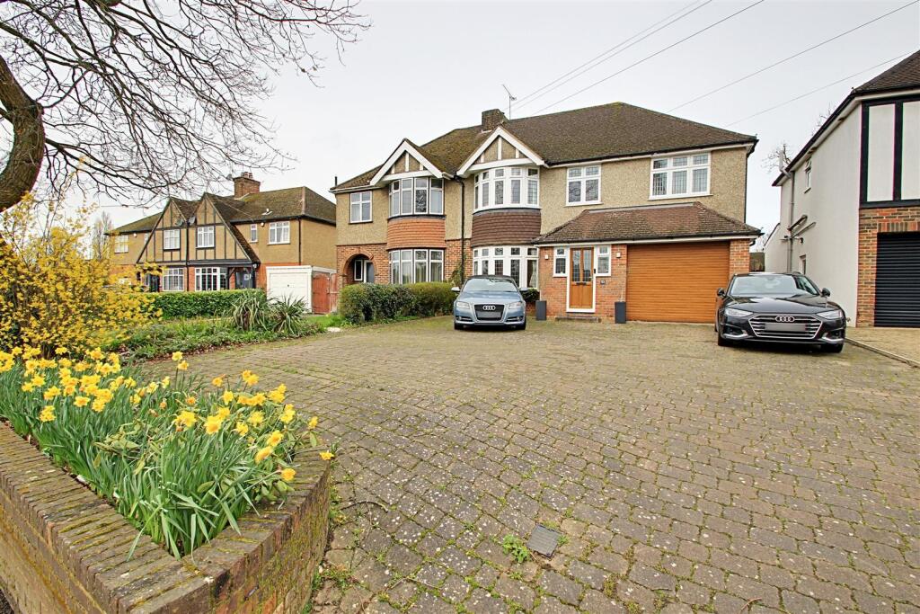 Main image of property: Toms Lane, Kings Langley