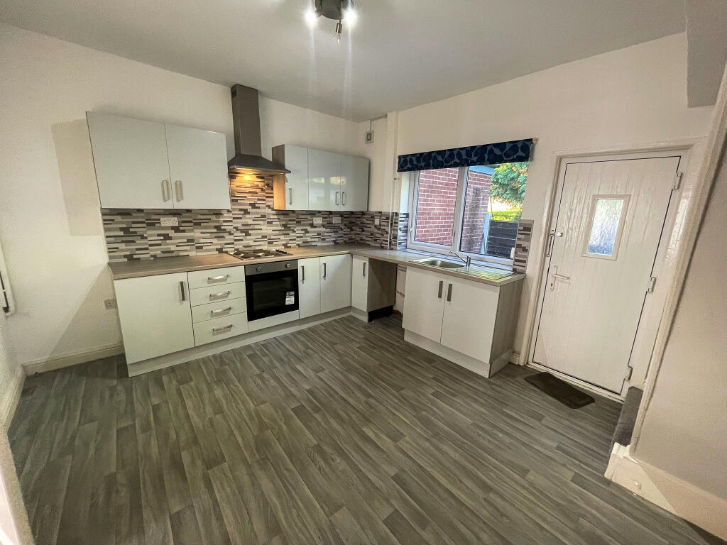 16, New Cross Street, Swinton, Salford photo 5