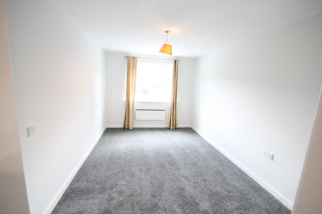 Apartment in Crewe - View 4
