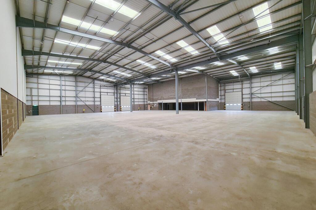 9-WAREHOUSE_0.1-2.jpg