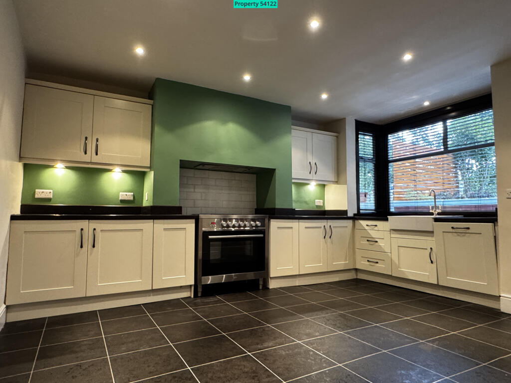 House in Leeds - View 2