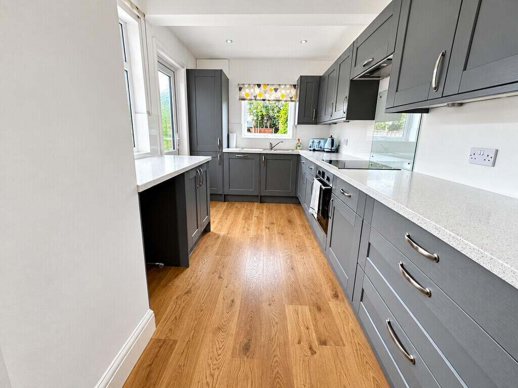 Hadrian Avenue, Southwick photo 5