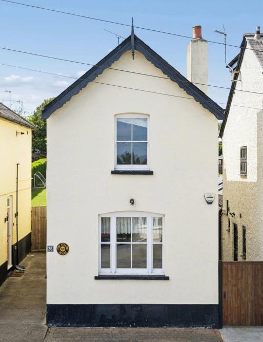 Main image of property: Lansdown Road, Chalfont St Peter, GERRARDS CROSS, SL9