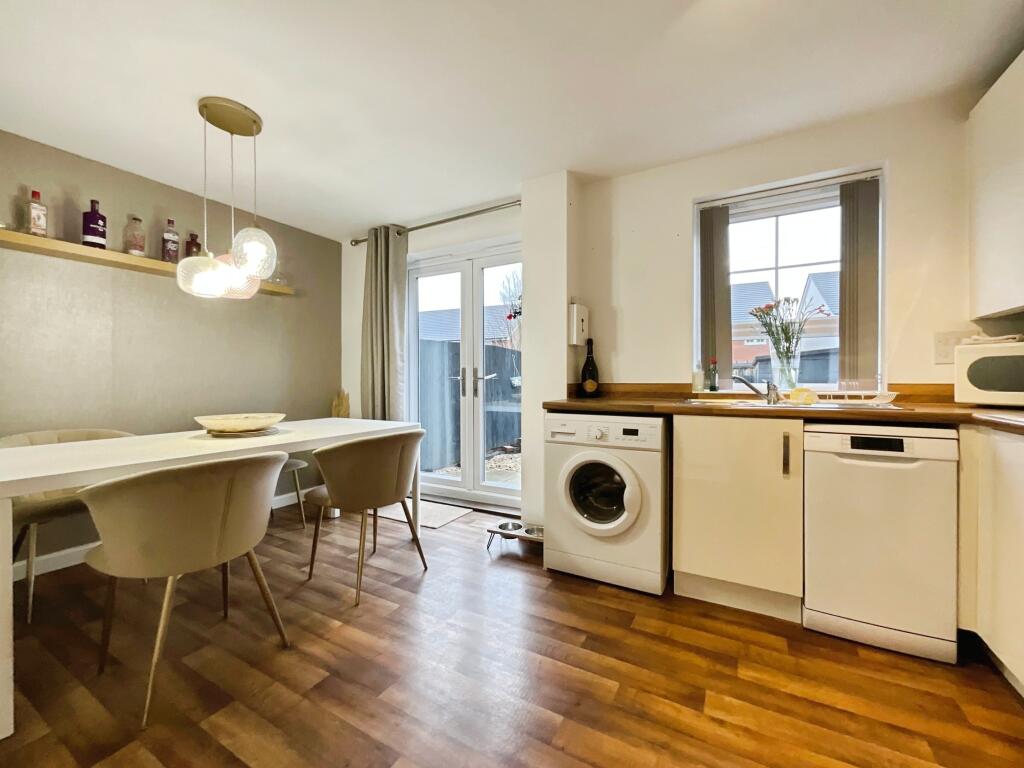 Piccadilly Close, Mansfield, NG19 - View 2