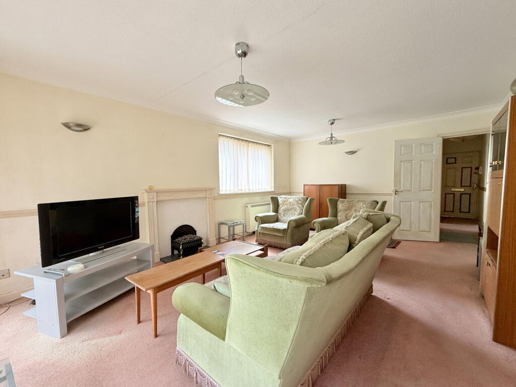 Apartment in Solihull, Mallards Reach, Kineton Green - View 4