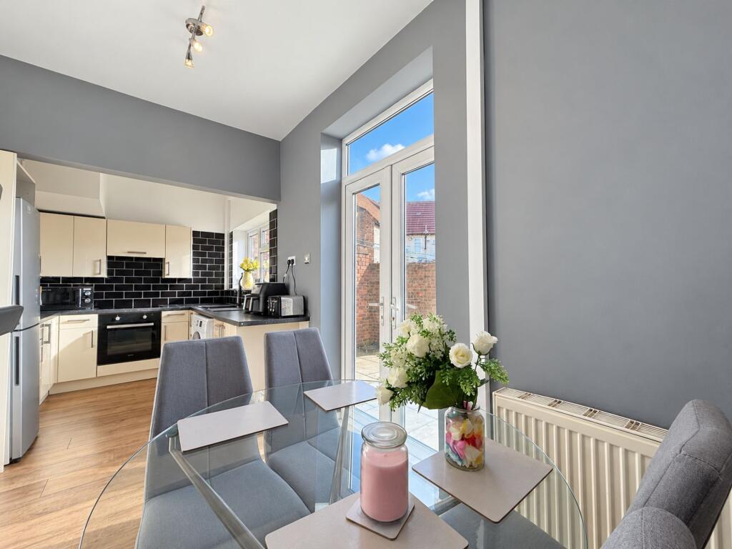 House in Wirral, Liverpool City Region - View 3