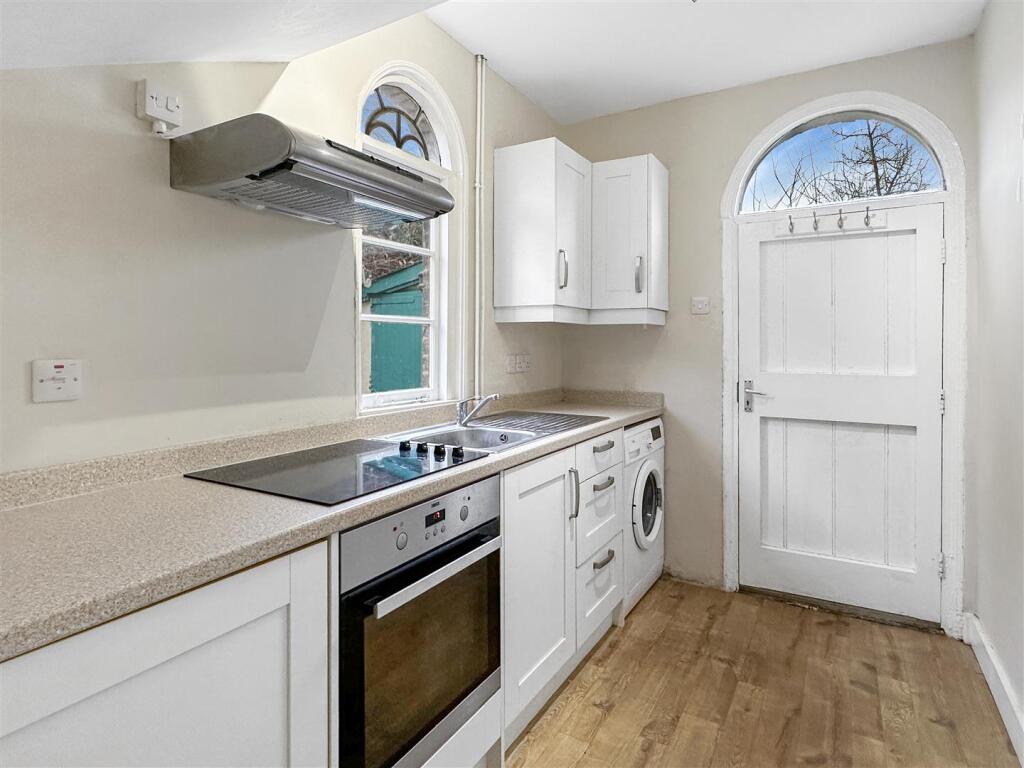 House in Cambridge, Grantchester - View 2