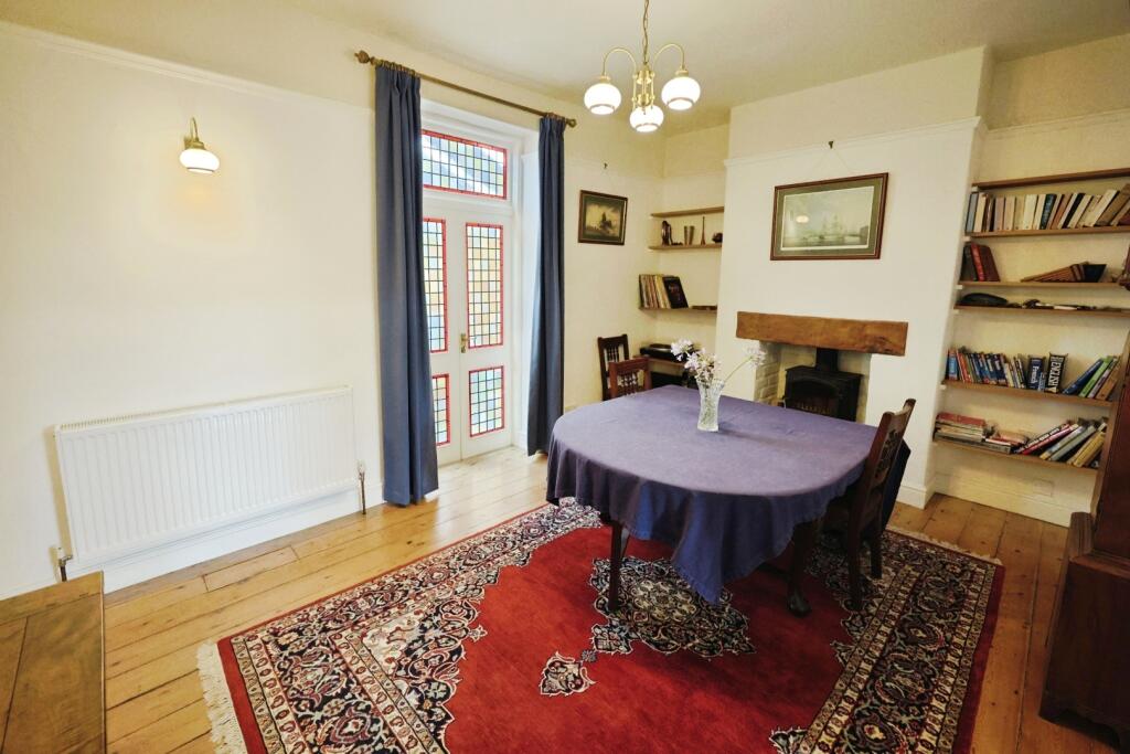 House in Darlington, Greater Willington - More