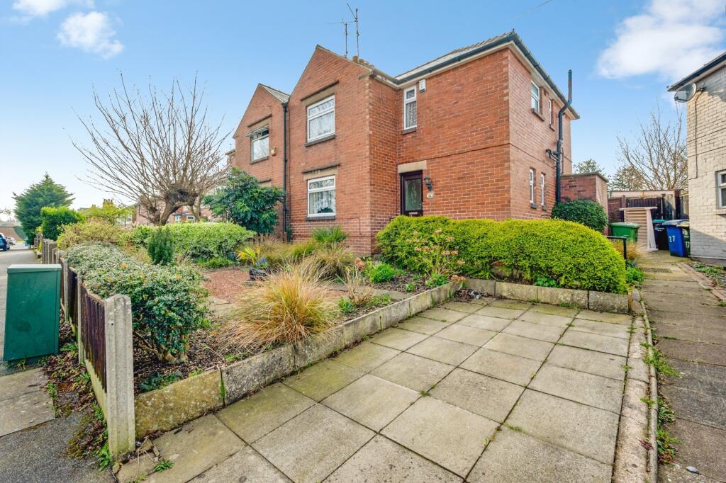 Main image of property: Slant Lane, Mansfield Woodhouse, Mansfield, Nottinghamshire, NG19