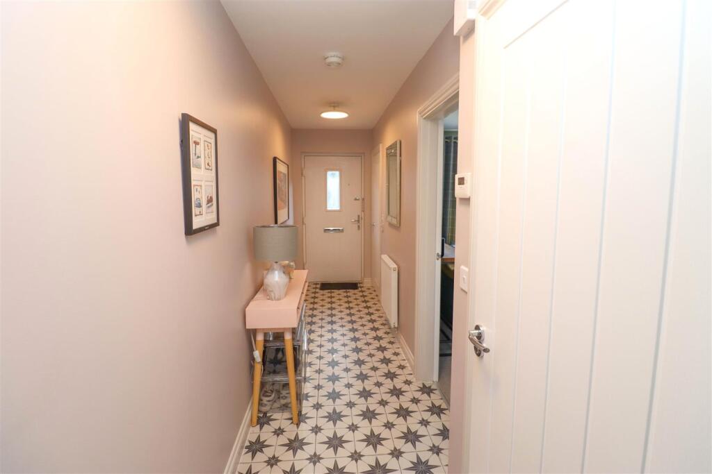 House in Hart, Oak View, Elvetham Heath - View 4