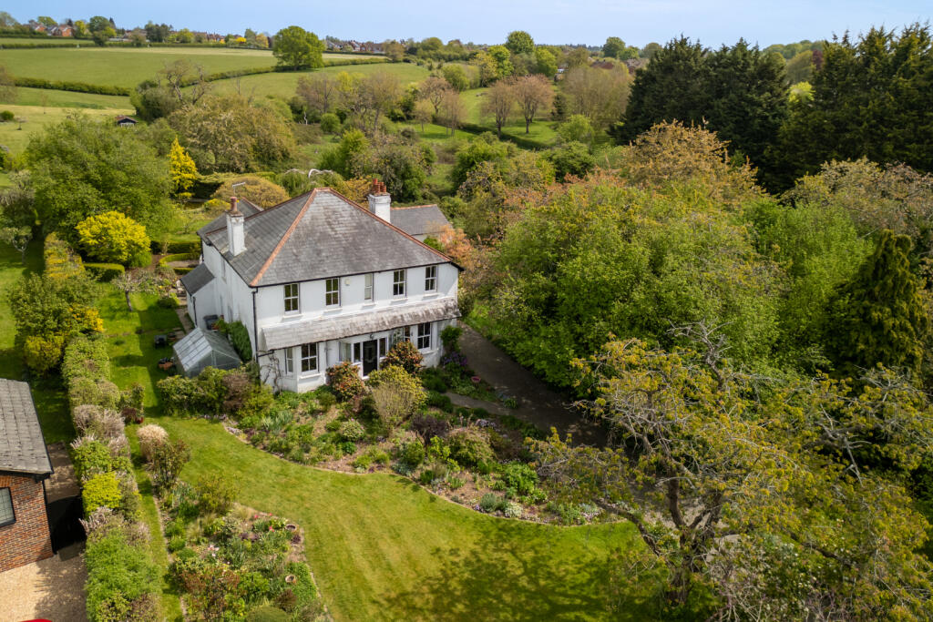Main image of property: Primrose Hill, Widmer End, High Wycombe, Buckinghamshire, HP15